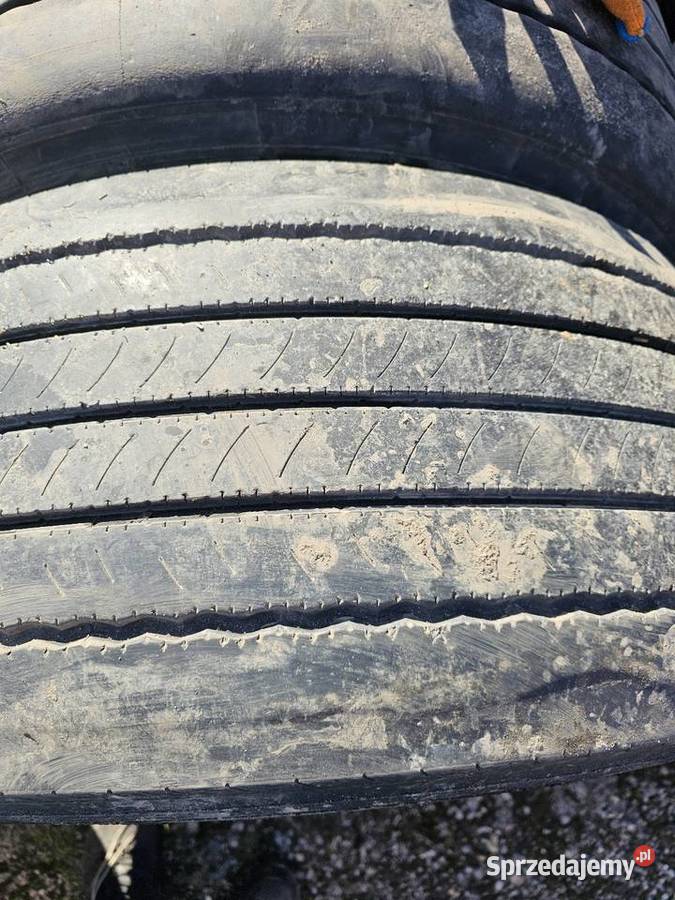 Opona 38555 R225 Puławy