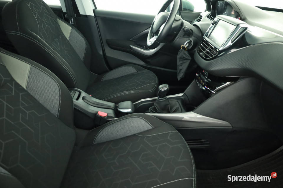 Peugeot 2008 12 PureTech relingi dachowe Piaseczno