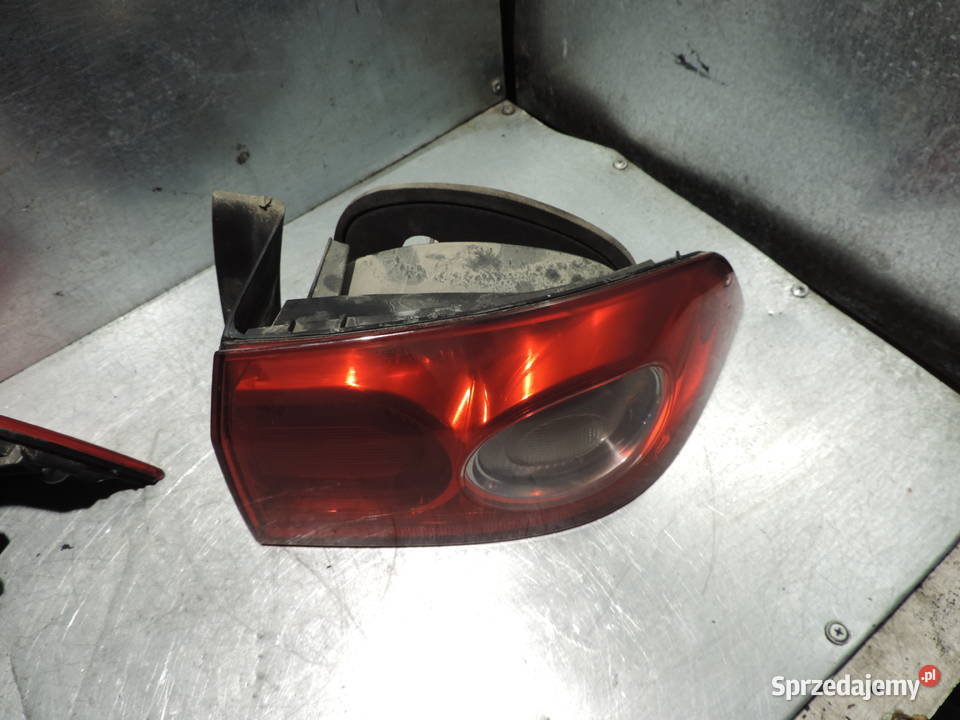 LAMPA PRAWY TYŁ TYLNA RENAULT LAGUNA 2 FL HB Nowy Sącz