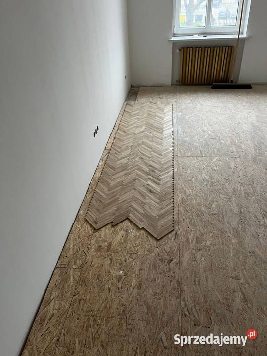 Taflowy parkiet dębowy w choinkę 80m2 z Stargard