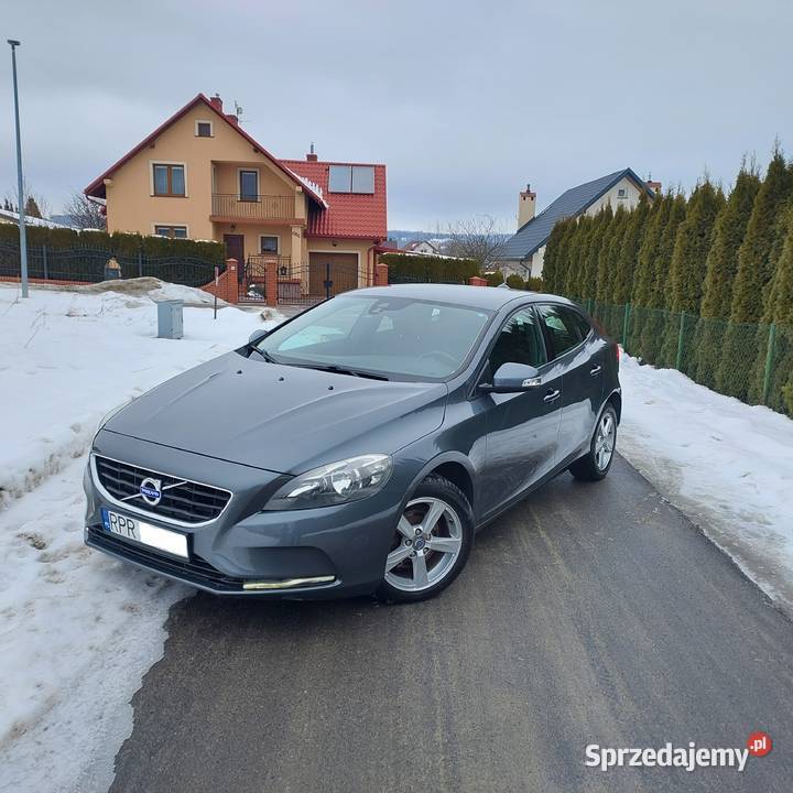 Volvo V4016Diesel 139 Ledy Tempomat ORYGINALNY Przemyśl sprzedam