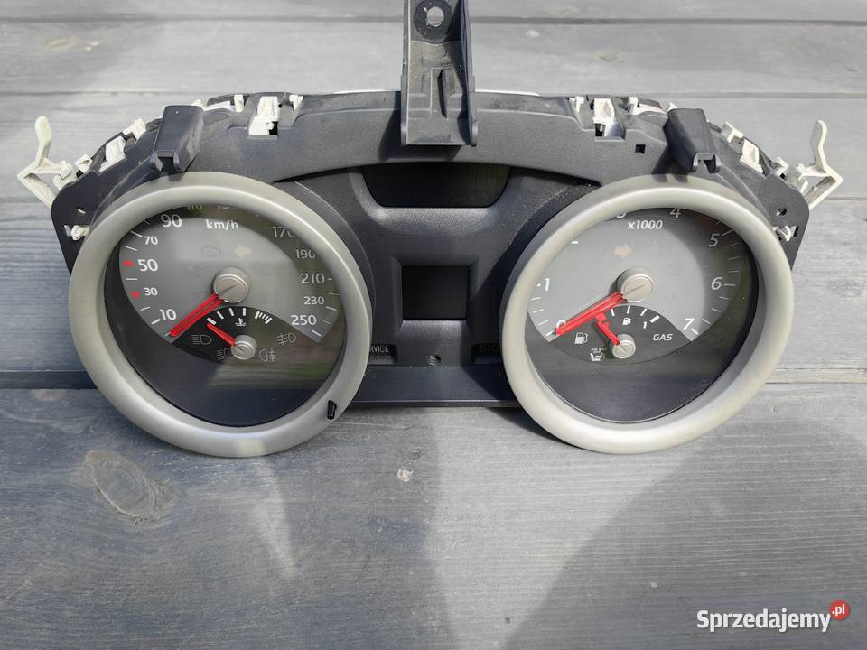 licznik zegary megane 2 przebieg 68 Rok produkcji 2002 Wyposażenie wnętrza