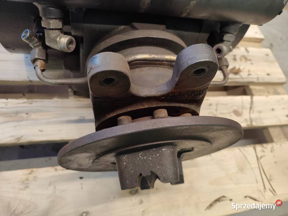 Atak mostu Cat TH 337 Carraro 11x37