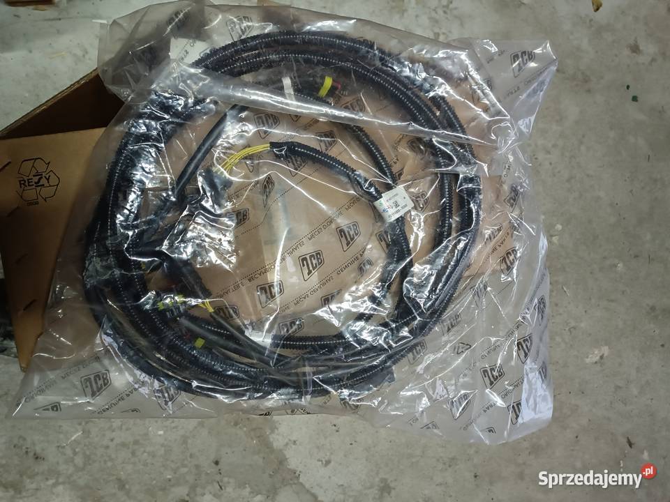 Wiązka JCB 335B7506 pomorskie Tczew