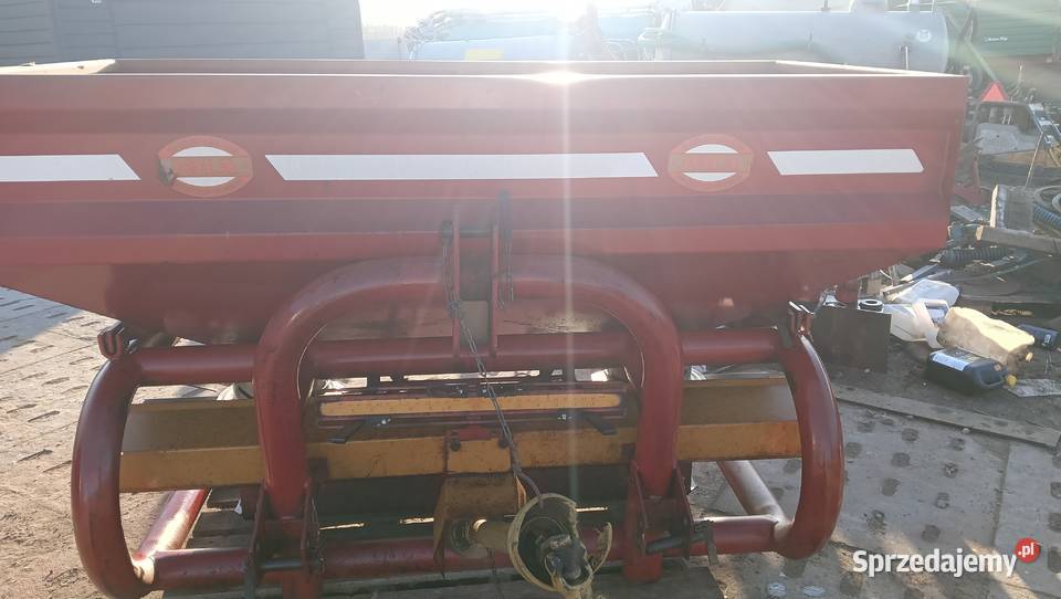 Rozsiewacz nawozu Jola 850l Nowa Karczma sprzedam