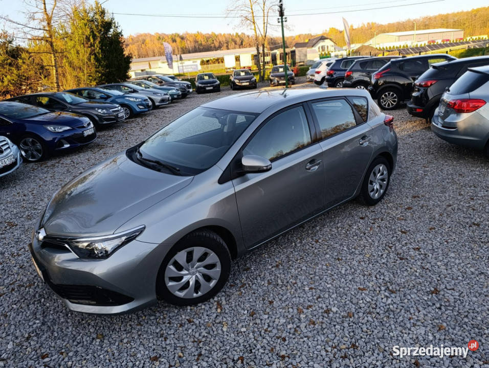 Toyota Auris Bezwypadkowa 16500 II 2012 16390km Auris małopolskie Dulowa