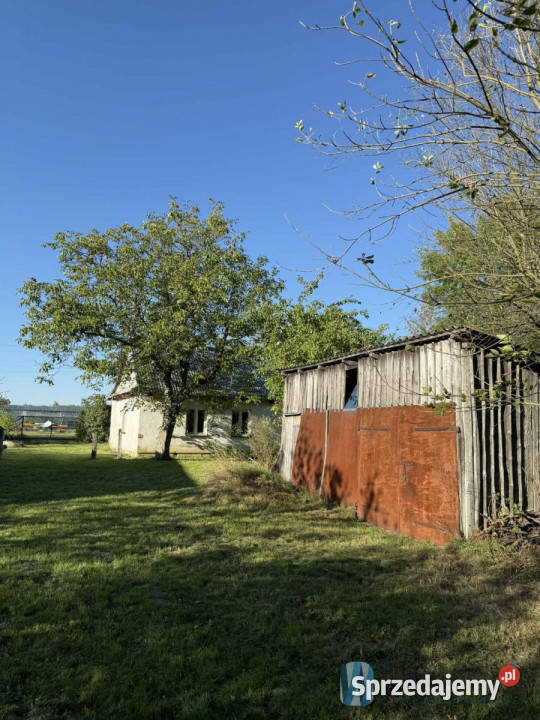 sprzedaży domu wolnostojącego 59m2 Sobienie asfalt