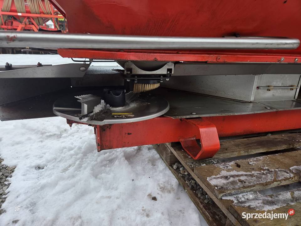 Rozsiewacz KUHN MDS 1131 w Ładnym Stanie Duży Gąsewo