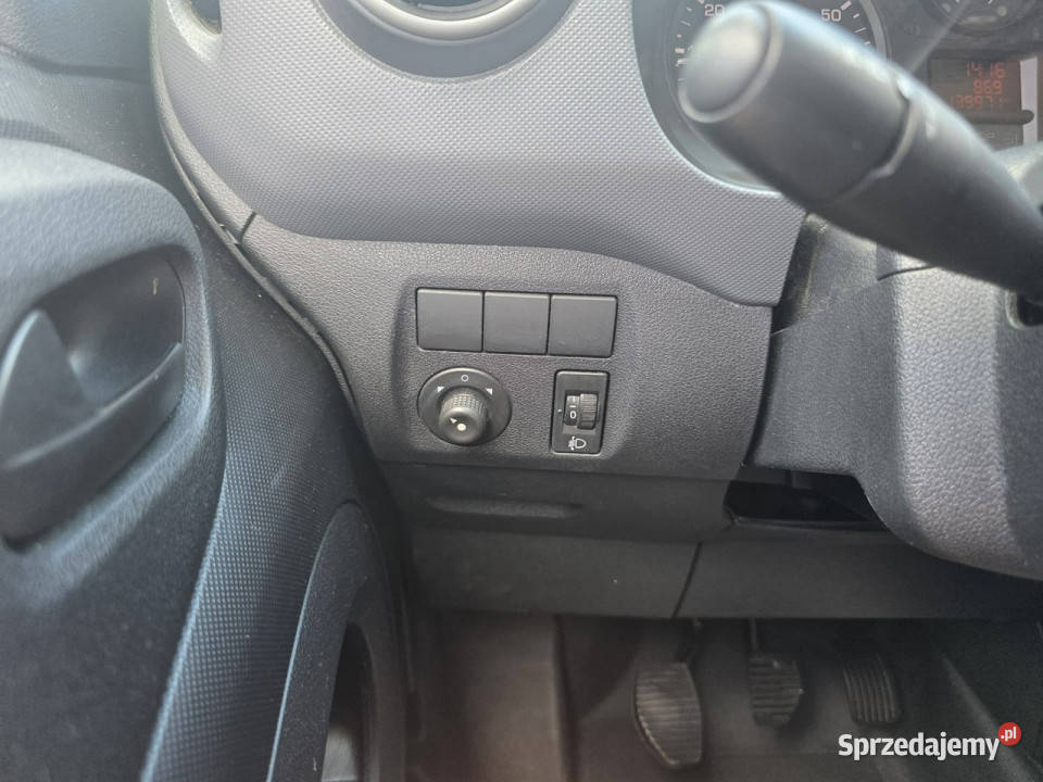 Peugeot Partner 16 HDI 90 El Szyby USB AUX furgon Słupsk sprzedam