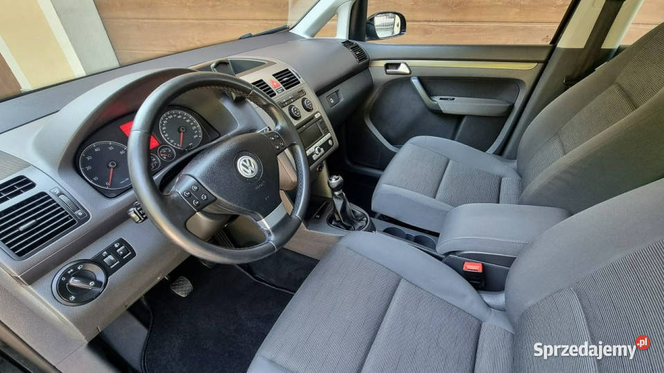 Volkswagen Touran Serwis Lift 16 8V GWARANCJA isofix mazowieckie Płońsk