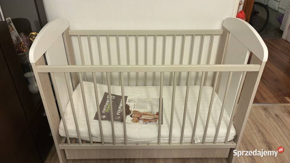 Sprzedam łóżeczko dziecięce