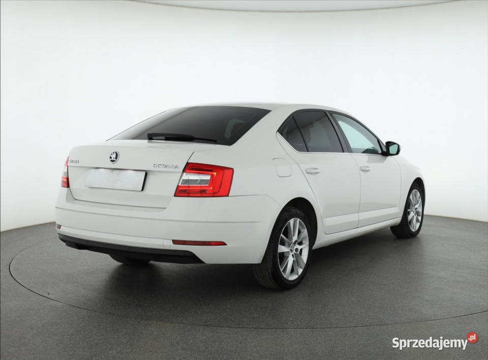 Skoda Octavia 14 TSI biały Piaseczno