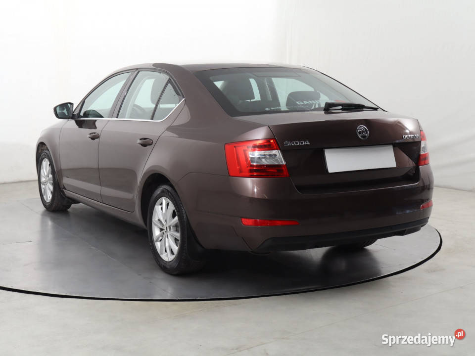 Skoda Octavia 14 TSI brązowy Katowice