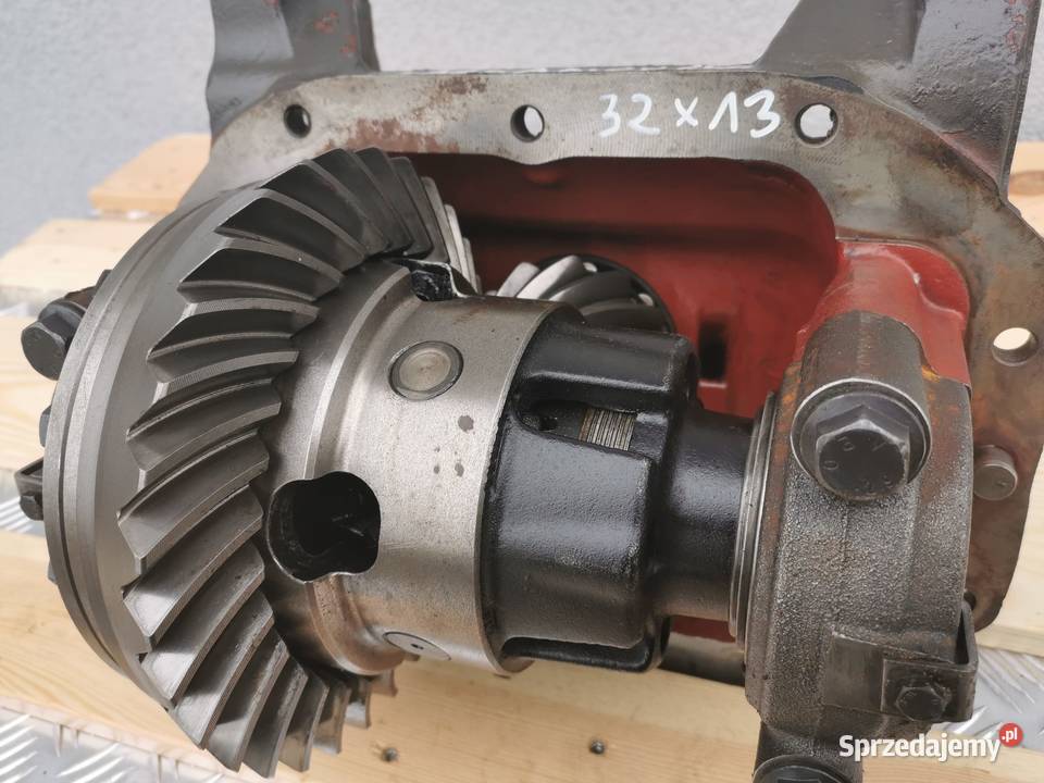 Atak kompletny przedni 13X32 Claas Arion 640 Wilkowo