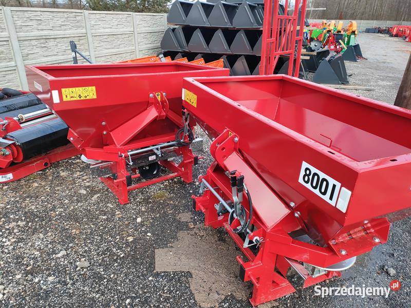 Rozsiewacz nawozu hydraulika STRUMYK TYTAN 18 Gostyń