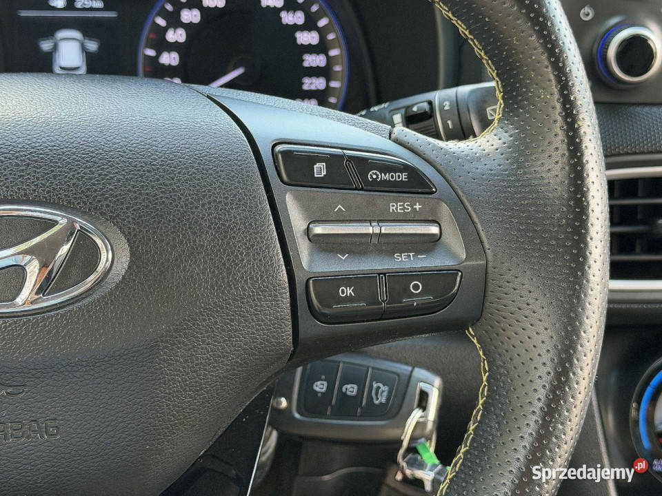 Hyundai Kona 10 TGDI 120 wielofunkcyjna kierownica Hyundai
