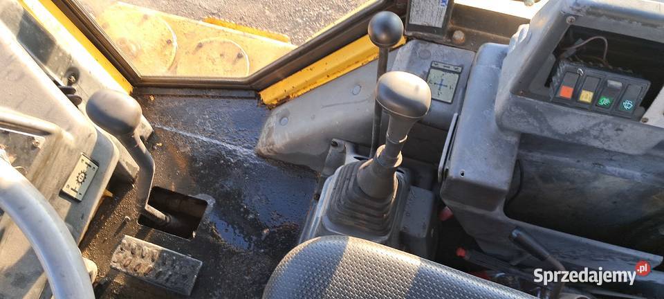 Koparko ładowarka KOMATSU WB93R 4x4 Krokodyl nie małopolskie Chełmiec