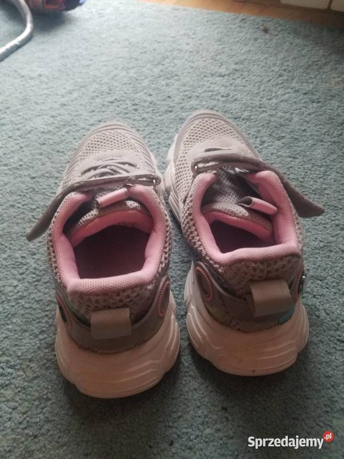 Buty sportowe tkanina Obuwie sportowe Kłobuck