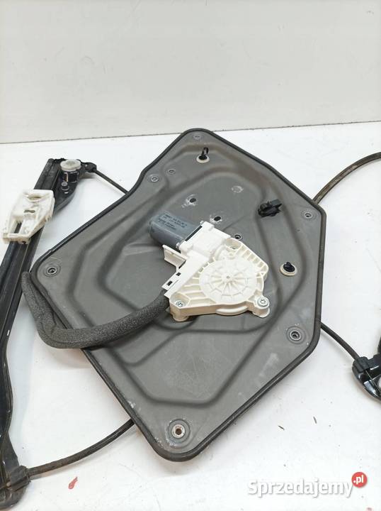 MECHANIZM SZYBY LEWY PRZÓD 8K0959801A Skoda