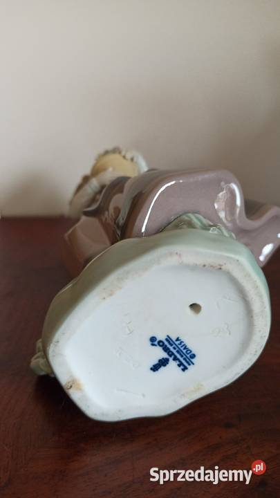 Figurka dziewczynki z doniczką Lladro Projekt Gdańsk sprzedam