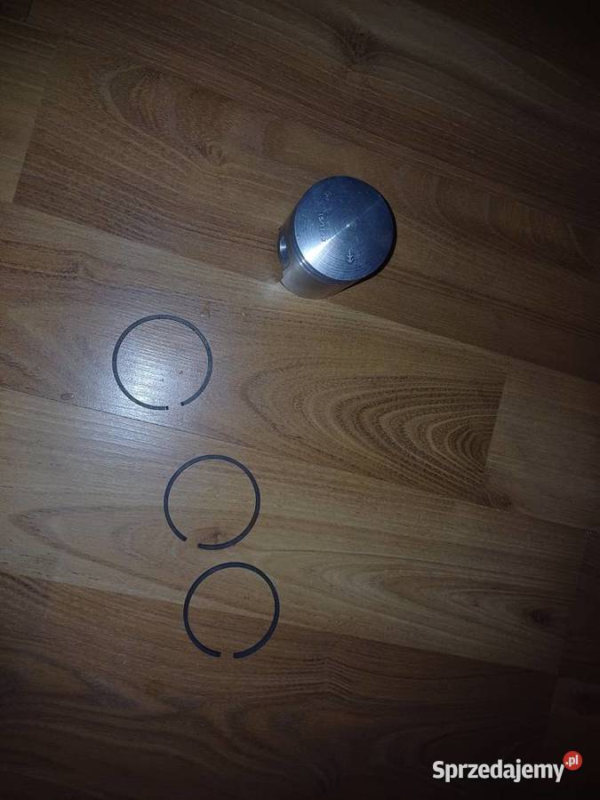 Tłok wsk 125 nominał z pierścieniami