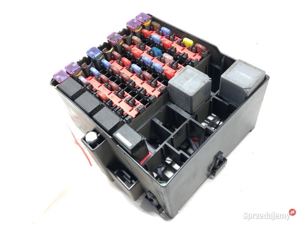 SKRZYNKA BEZPIECZNIKÓW FORD TRANSIT COURIER sprzedam