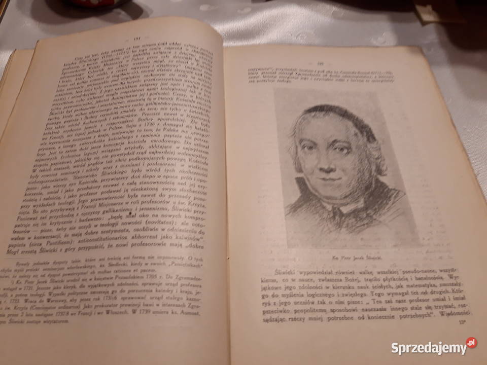 Księga Pamiątkowa Trzechsetlecia Zgromadz Księży Iwno