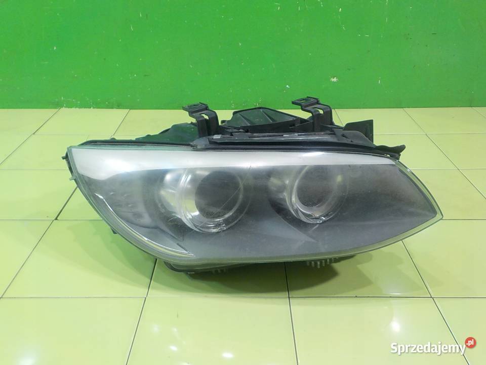 BMW E92 LIFT 20D AUT 10r 2D XENON lampa prawa Lampy przednie mazowieckie Suków