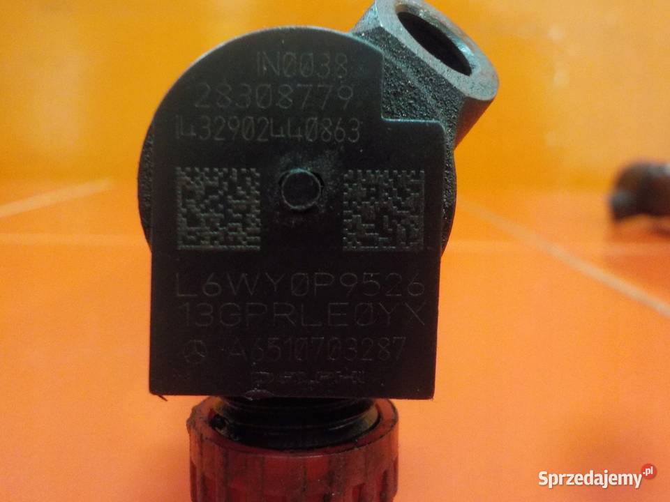 MERCEDES C W205 22 CDI 15r 651921 170 wtrysk osobowe Wtryskiwacze mazowieckie Suków