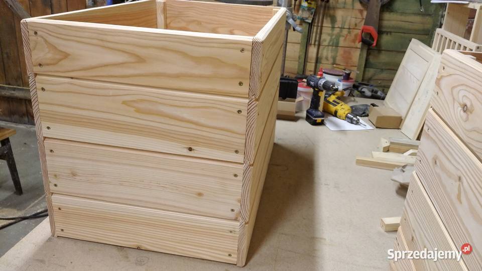 Doniczki z drewna do ogrodu Andrychów