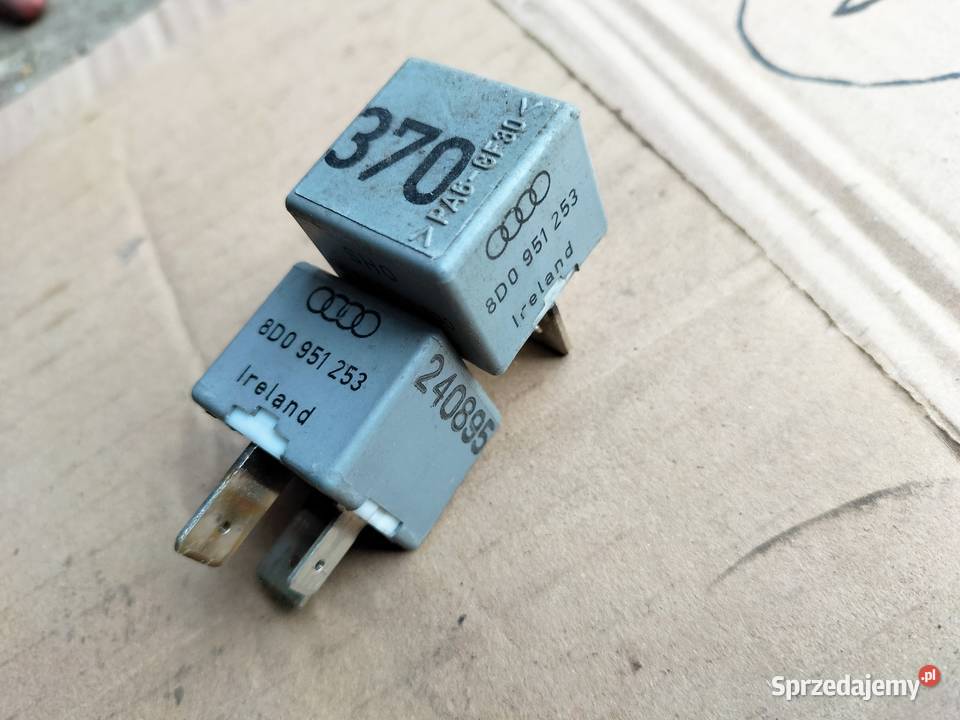PRZEKAŹNIK 370 8D0951253 AUDI A6C4 100 Przekaźniki Części samochodowe lubelskie Kamień-Kolonia