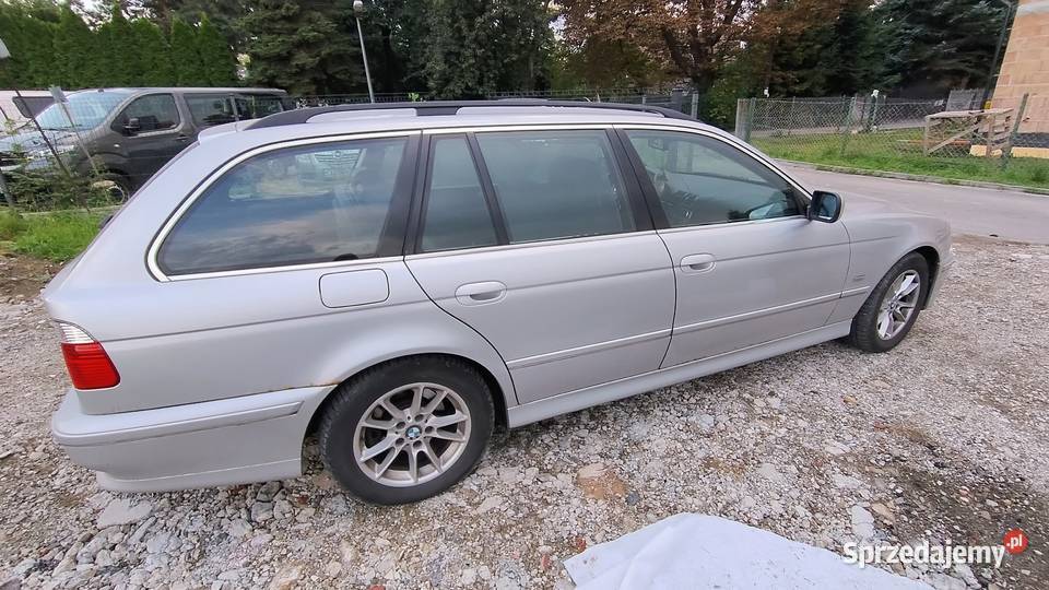 BMW E39 231KM