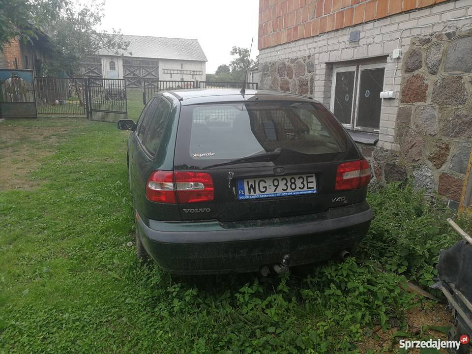 Uszkodzone Volvo v40 z roczną instalacją LPG CD Trojanów