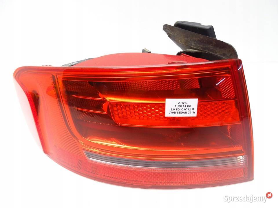 LAMPA LEWA LEWY TYŁ TYLNA W BŁOTNIK AUDI A4 B8