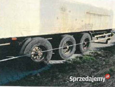 Syndyk sprzeda naczepę ciężarową chłodnię KOGEL