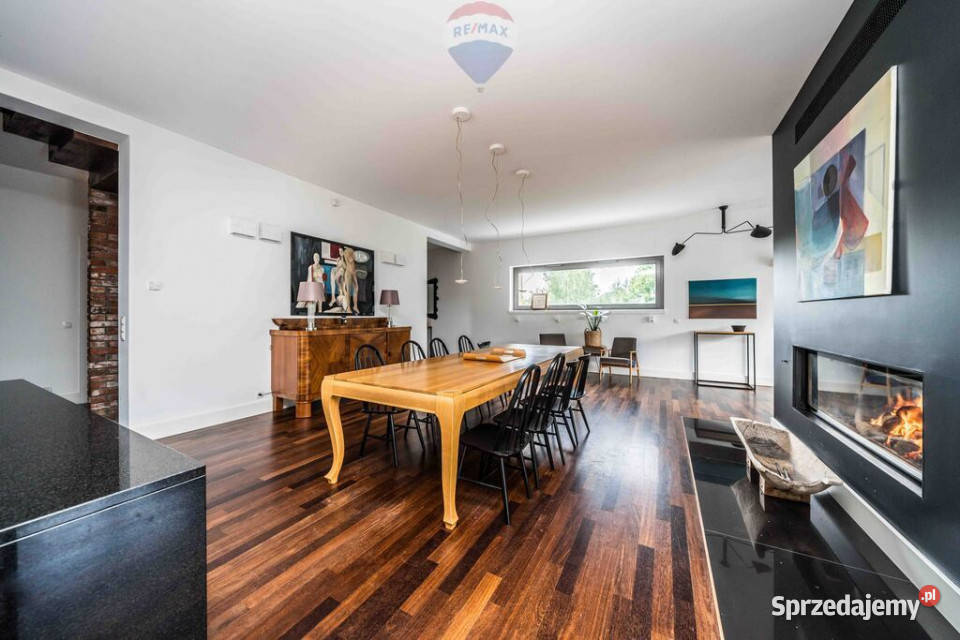 Nowoczesny świetny dom ogród staw Chyby