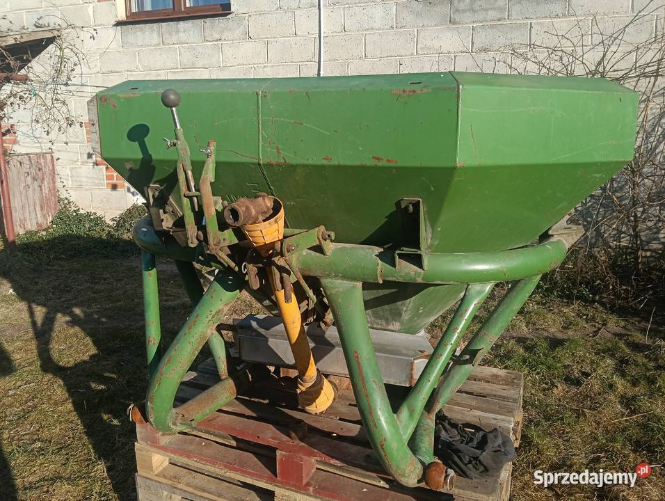 Sprzedam rozsiewacz nawozów amozone f 1000 Iwanowice