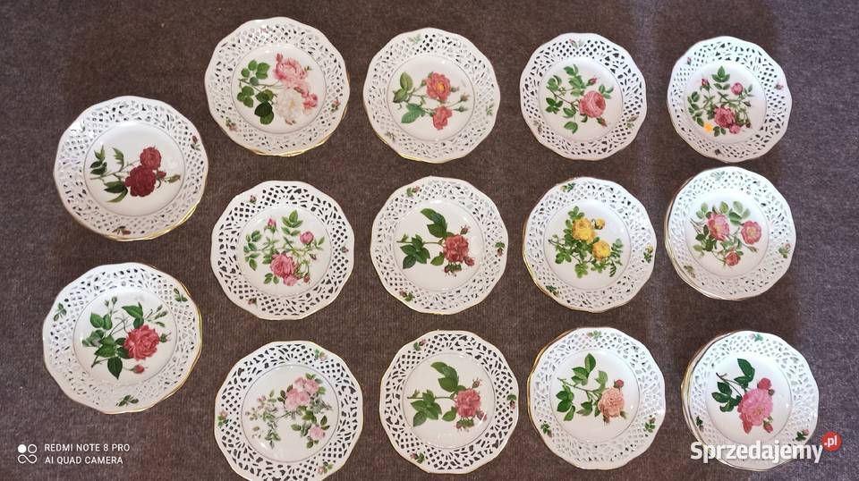 Talerzyk do powieszenia z różami Ażur Schumann