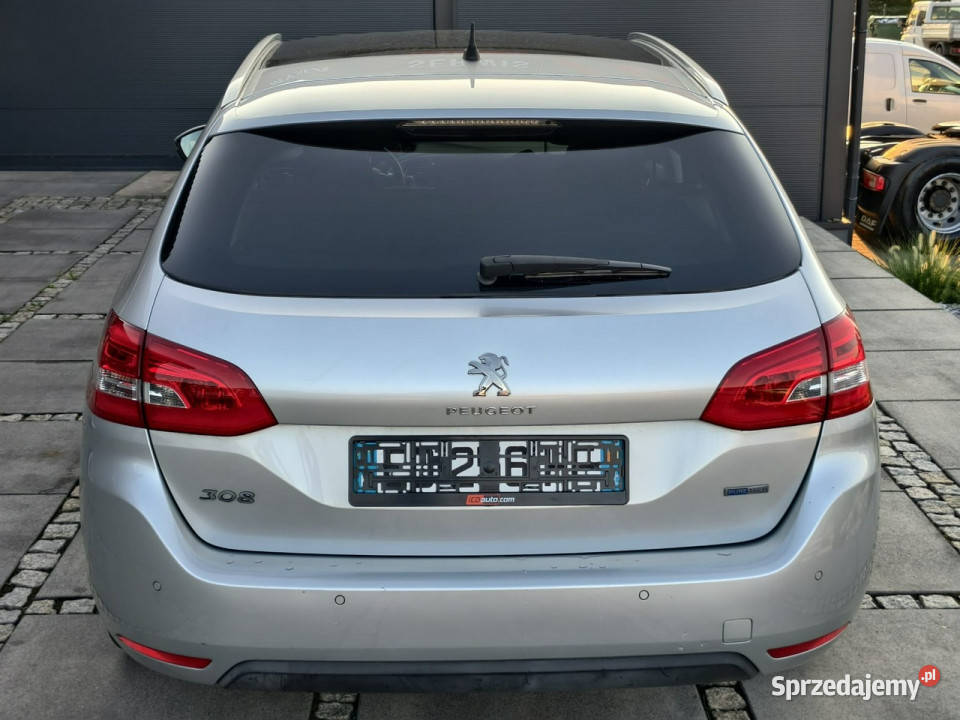 Peugeot 308 MAŁY PRZEBIEG 2016r 130 6biegów full 308 małopolskie Kęty