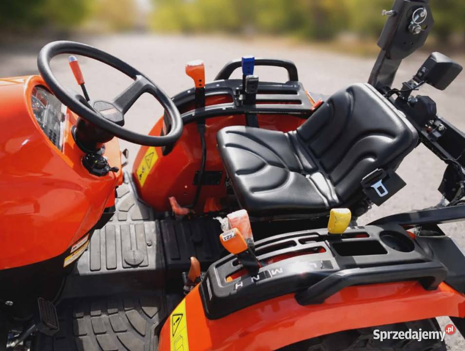 Traktorek ogrodowy komunalny Kubota EK1261 4x4 łódzkie Łowicz sprzedam