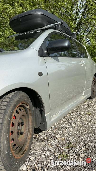 Toyota Corolla E12 Rok produkcji 2004