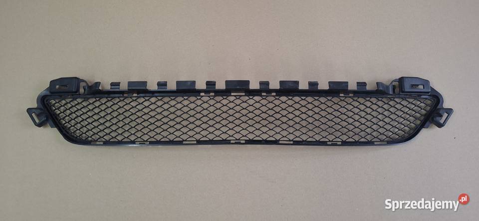 MERCEDES CKLASA W205 KRATKA ZDERZAKA PRZÓD osobowe Bieleń