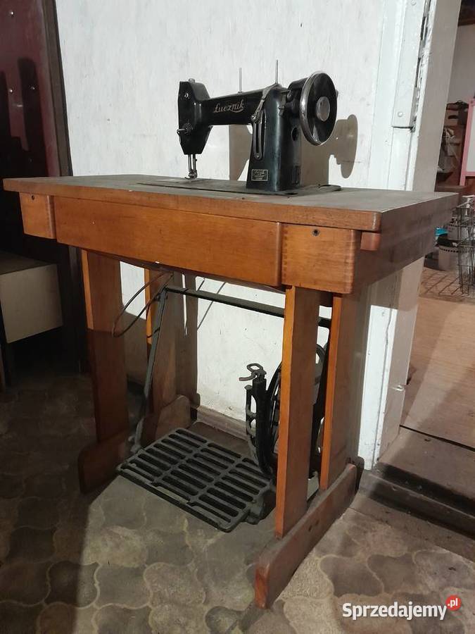 Stara maszyna do szycia Łucznik KL82 zabytek PRL Pozostałe Dąbrowa Górnicza