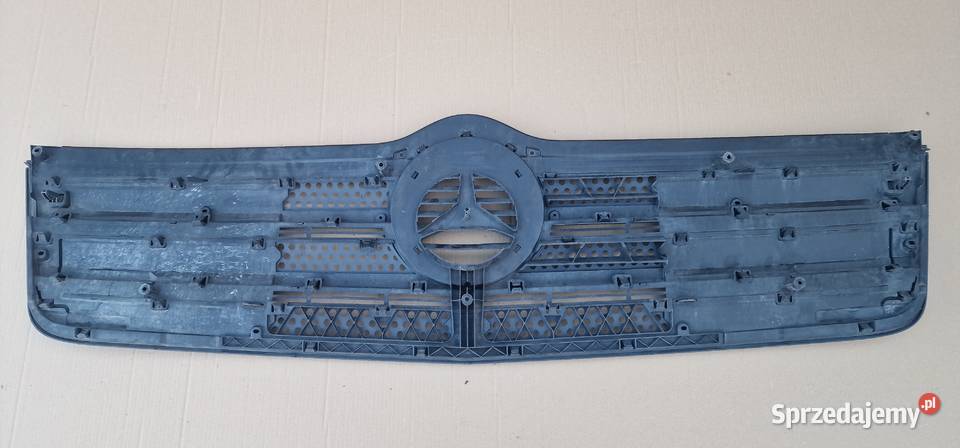MERCEDES ATEGO III GRILL ATRAPA 13 A9678800285 Trzciel