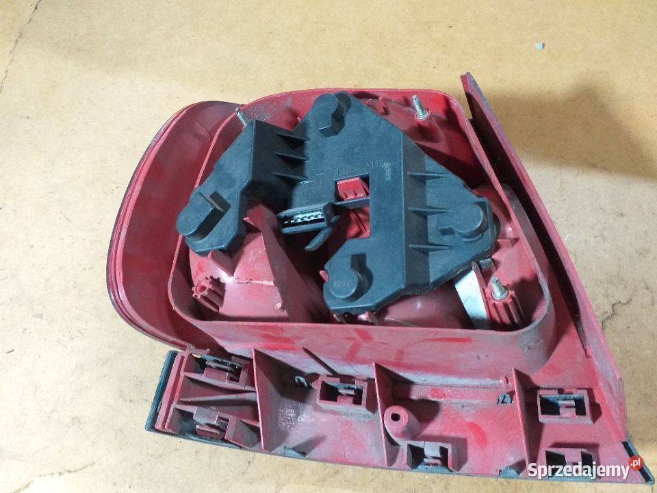 153G AUDI A4 B5 sedan Lampa tylna prawa Oryginał Włoszczowa