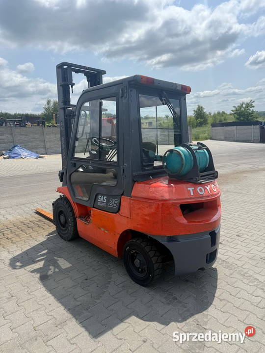 wózek widłowy TOYOTA 7FGF25 LPG 25T 40m kabina Wózki widłowe