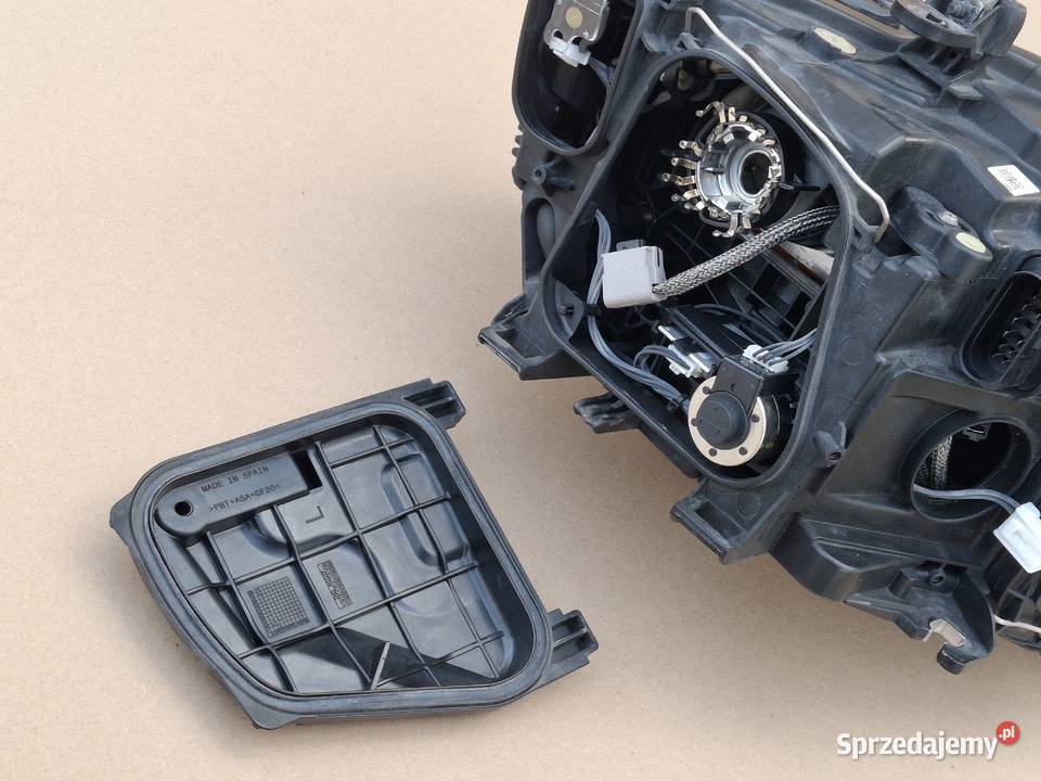 AUDI Q5 LIFT 8R0 REFLEKTOR LEWY BIXENON D3S Bieleń