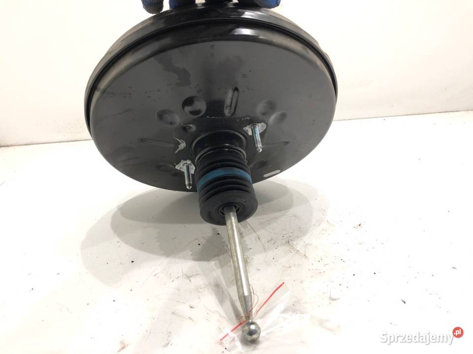 SERWO HAMULCOWE VW PASSAT B8 5Q1614105DC Kombi