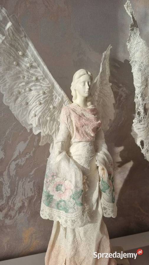 Delikatny Anioł w kolorach ecru i różu z Rękodzieło Zamość
