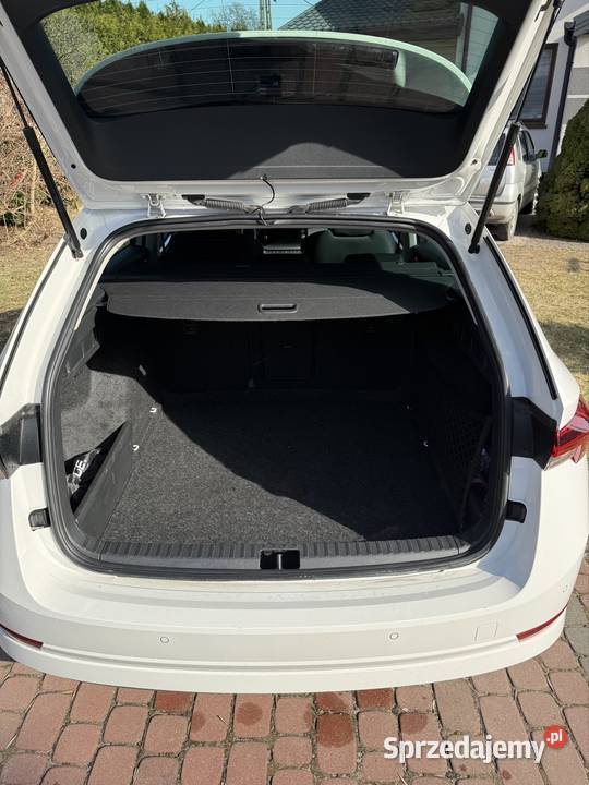 Skoda Octavia 15 tsi prywatna światła LED Płock sprzedam